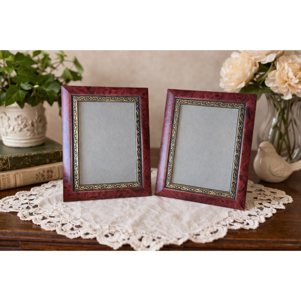 Vintage Style Photo Frames Set of 2 Burl Look Gold Trim 5x7"